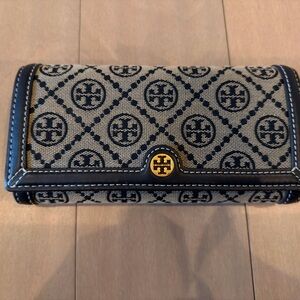 Tory Burch Black and Cream Logo Wallet